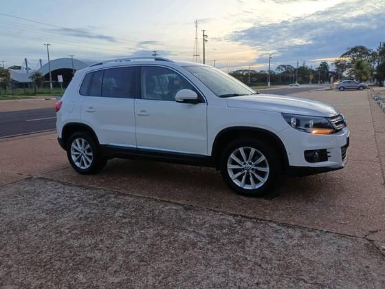 VOLKSWAGEN TIGUAN 2.0 TSI 16V TURBO GASOLINA 4P TIPTRONIC VOLKSWAGEN TIGUAN 2.0 TSI 16V TURBO GASOLINA 4P TIPTRONIC